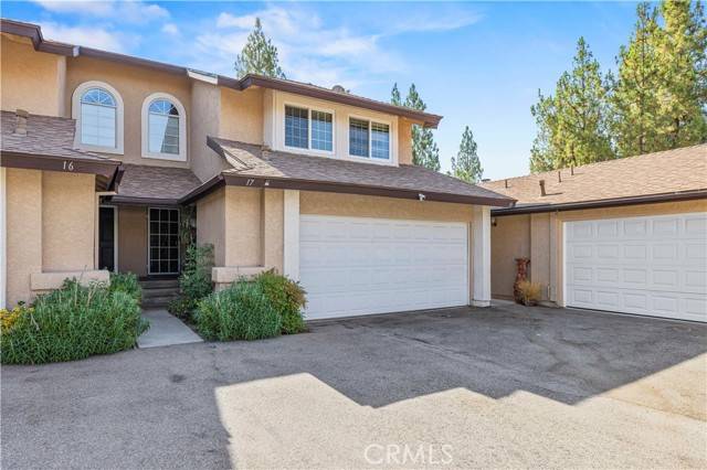 Saugus, CA 91390,22830 Banyan PL 17