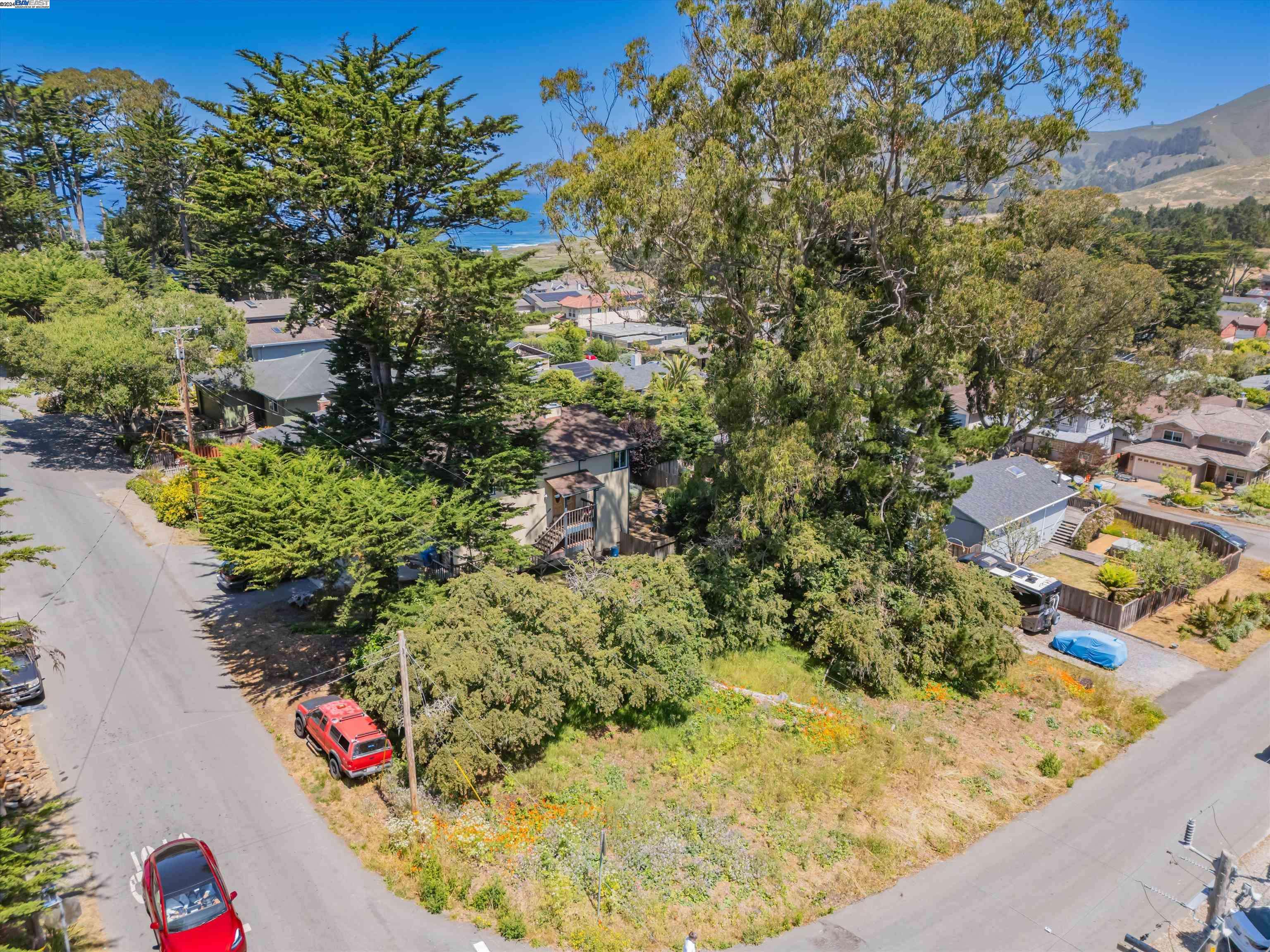 Montara, CA 94037,0 6th St