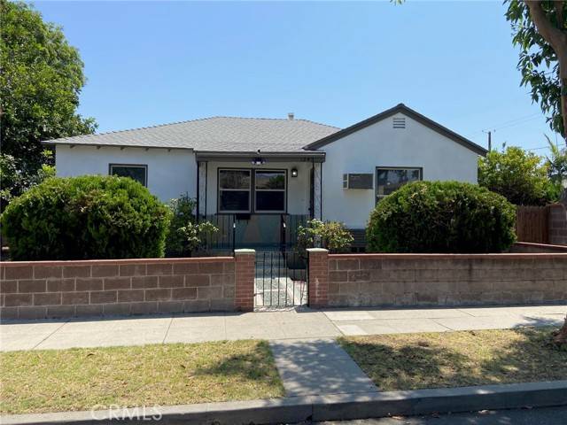 Burbank, CA 91506,1243 N Beachwood DR