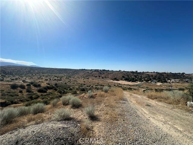 Hesperia, CA 92345,0 Caliente RD