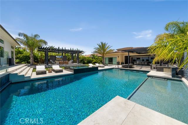 Chatsworth, CA 91311,10926 Cartwright DR