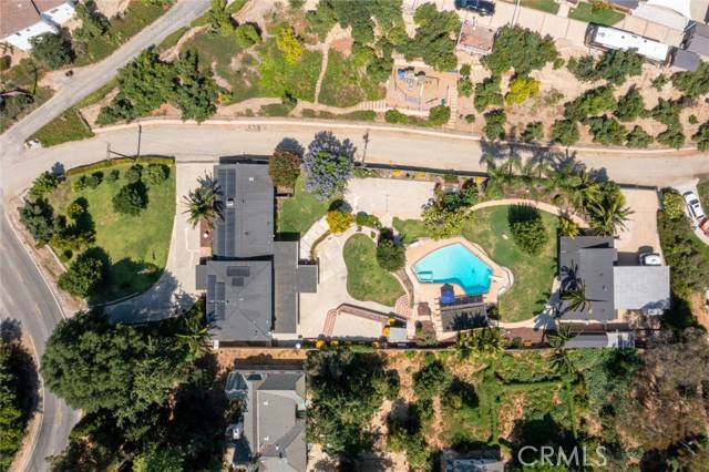 La Habra Heights, CA 90631,353 West RD