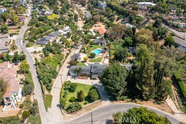 La Habra Heights, CA 90631,353 West RD