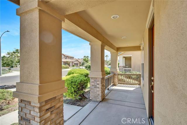 Eastvale, CA 92880,13175 Early Crimson ST