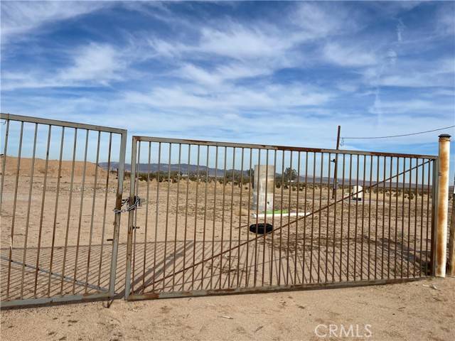 Newberry Springs, CA 92365,39375 Tami RD