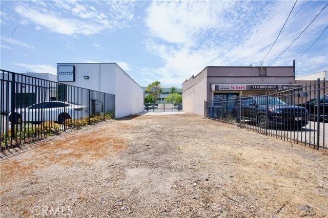 Buena Park, CA 90621,6296 Beach BLD