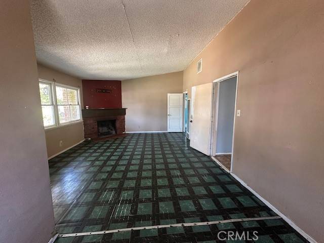 Sylmar, CA 91342,14382 Herron ST