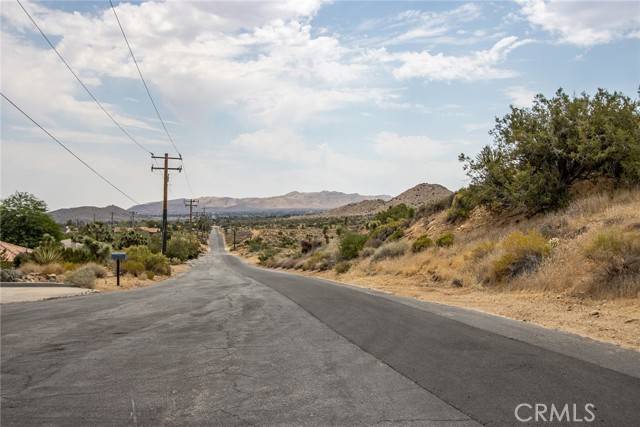 Yucca Valley, CA 92284,55700 Golden Bee DR