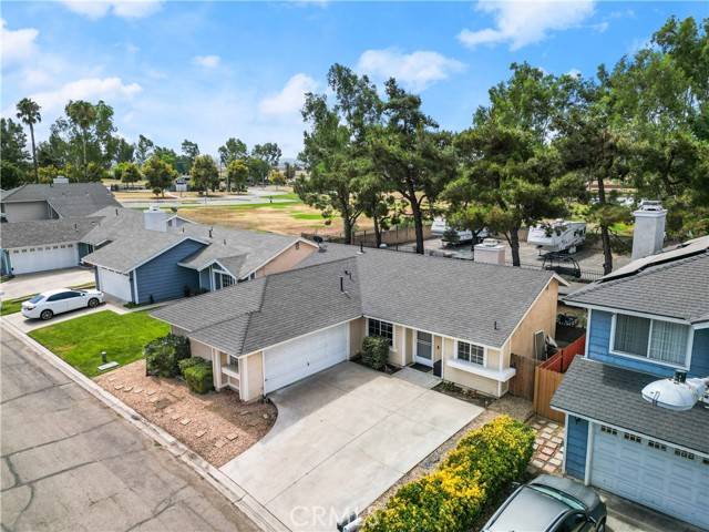 Highland, CA 92346,28573 Village Lakes RD