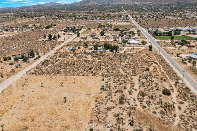 Pinon Hills, CA 92372,0 Oasis RD