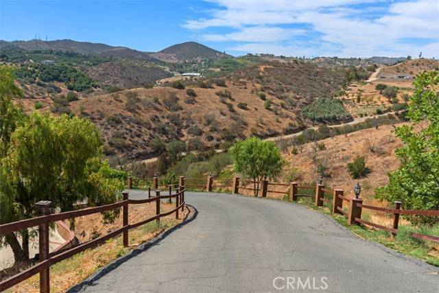 Fallbrook, CA 92028,534 Stewart Canyon RD