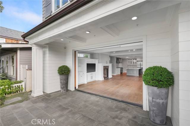 Newport Beach, CA 92661,2157 E Ocean BLD