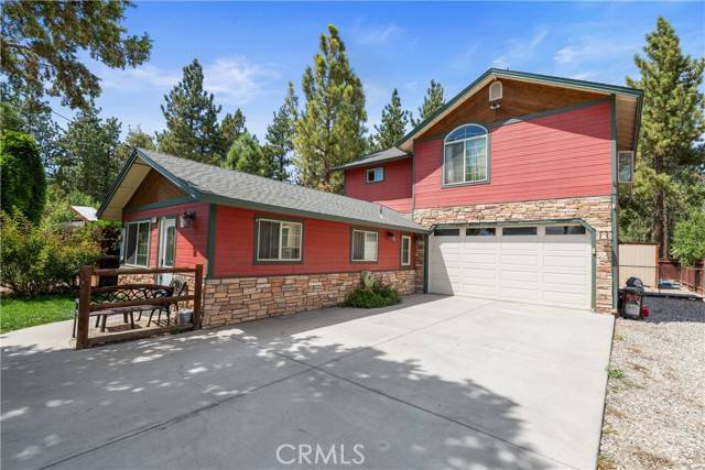 Big Bear City, CA 92314,209 W Meadow LN