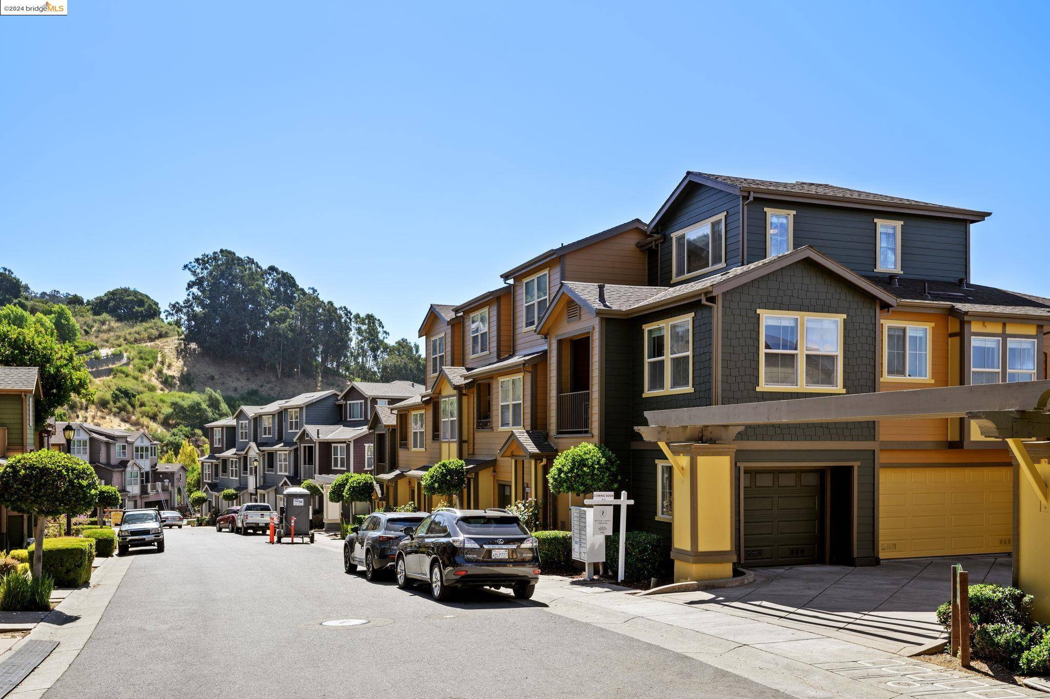 Oakland, CA 94605-3306,6022 Old Quarry LOOP