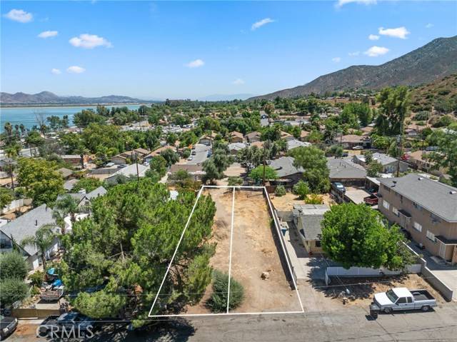 Lake Elsinore, CA 92530,0 Garner