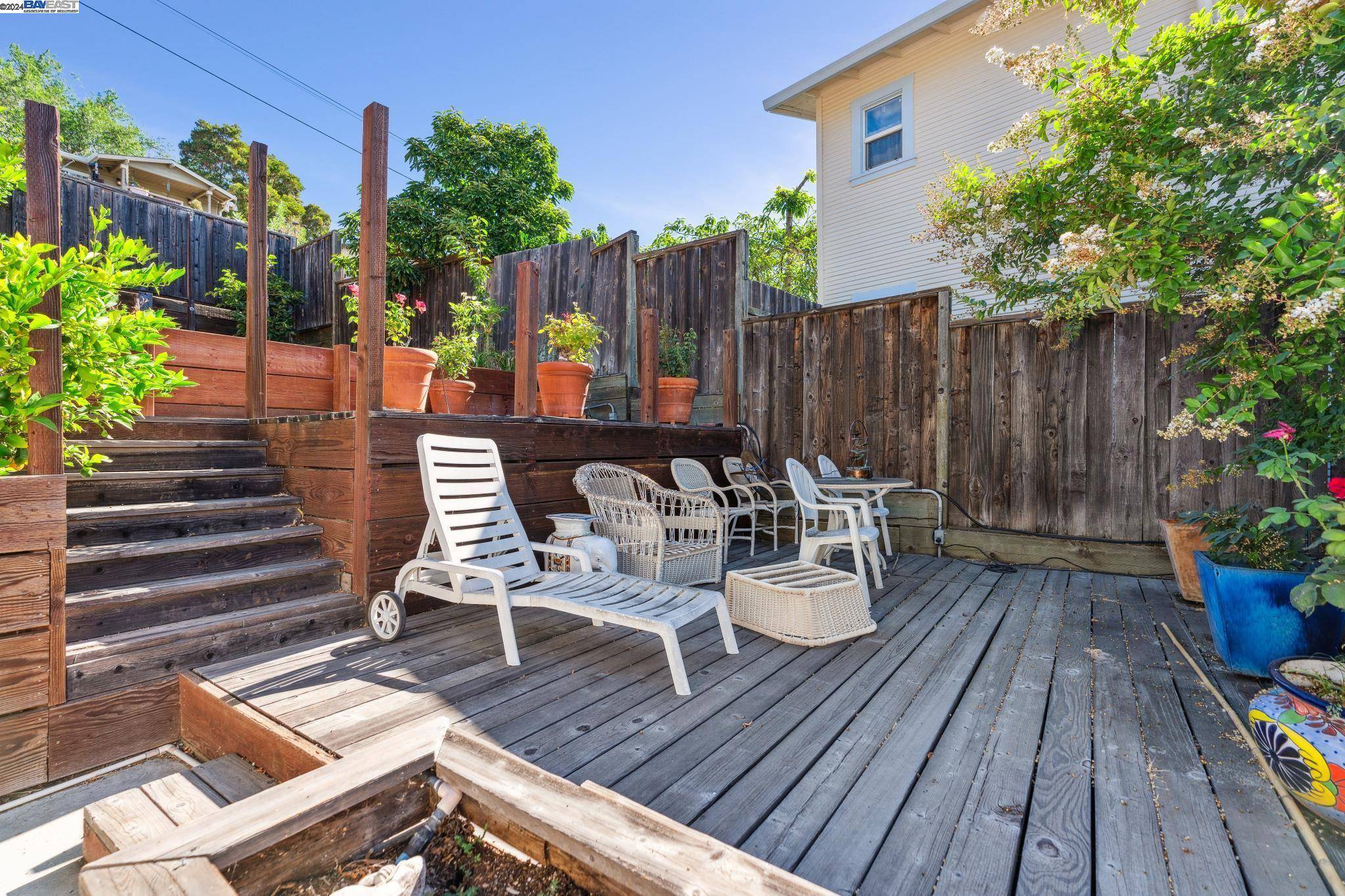 Martinez, CA 94553,1549 AZALEA AVE