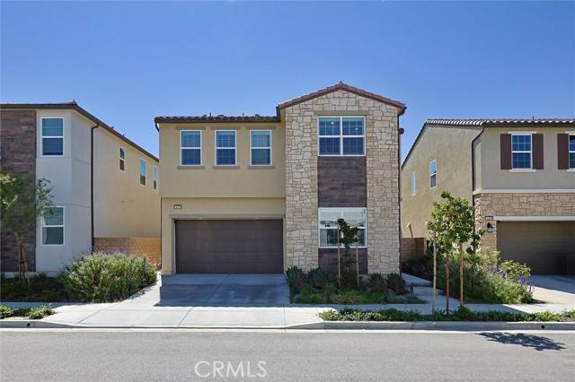 Canyon Country, CA 91351,19275 Merryweather DR