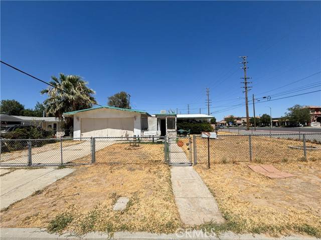 Lancaster, CA 93534,1003 W Avenue J6