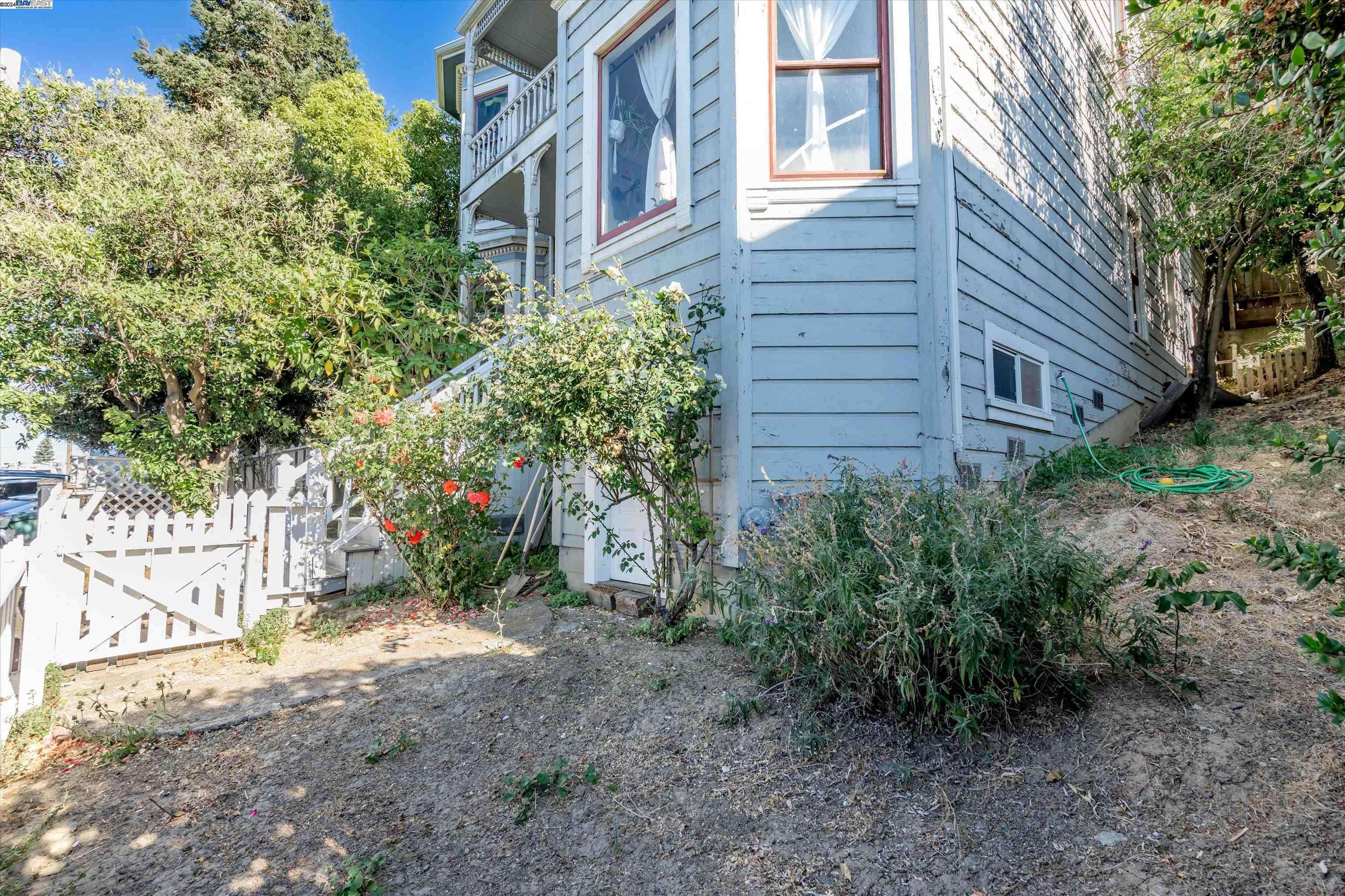 Crockett, CA 94525,601-605 Winslow St