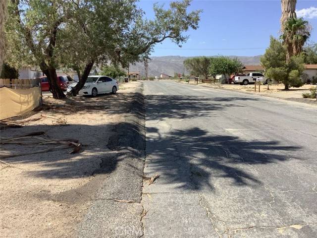 Twentynine Palms, CA 92277,5645 Cahuilla AVE