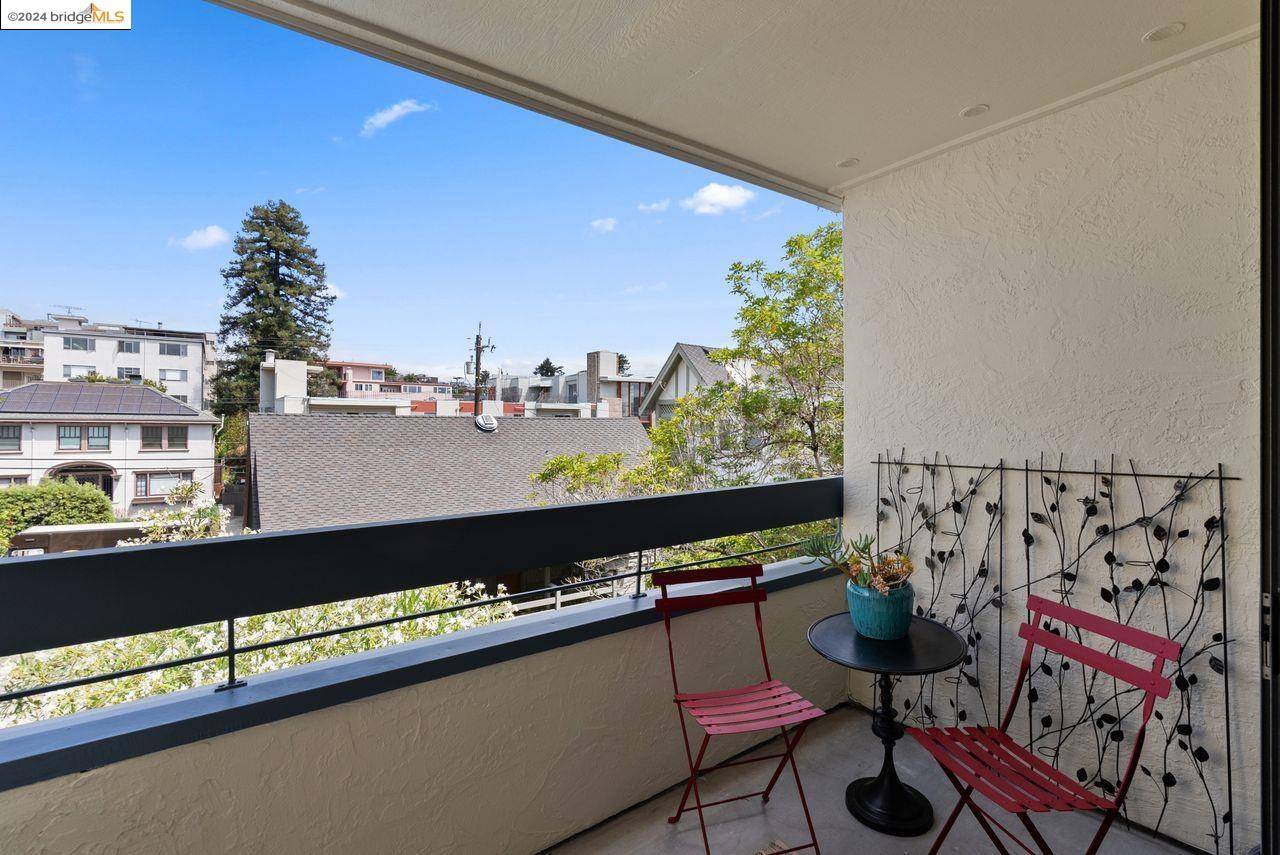 Oakland, CA 94610,389 Belmont St 301