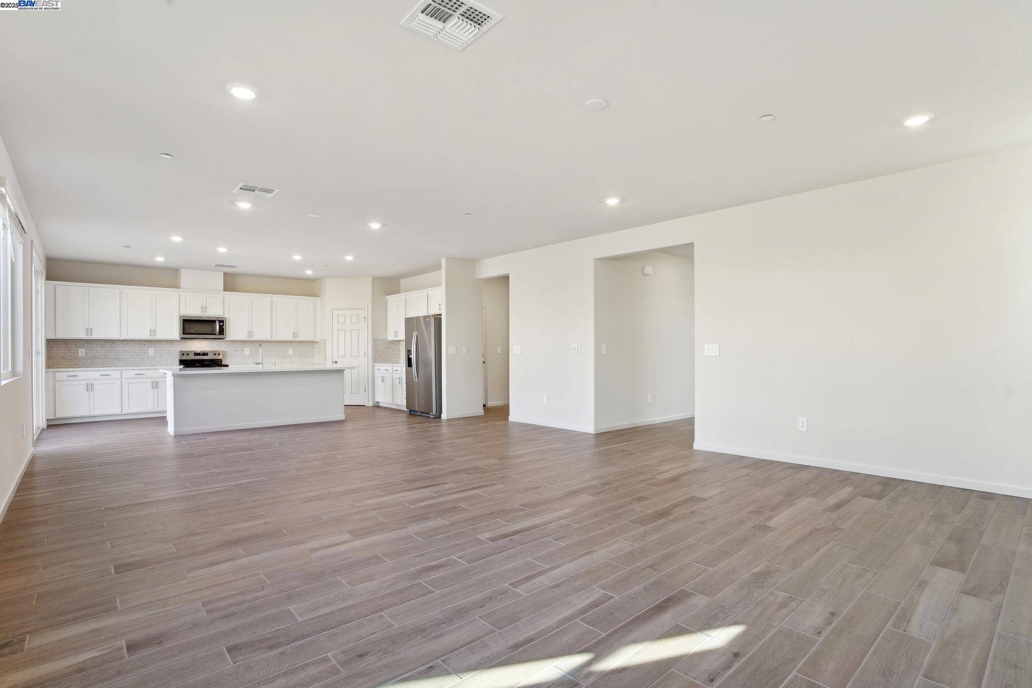 Antioch, CA 94509,5325 Cardinal ST