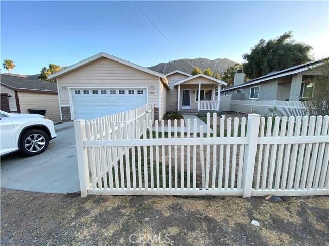 Lake Elsinore, CA 92530,15167 Grand AVE