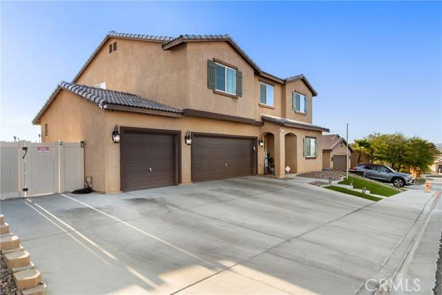 Barstow, CA 92311,2213 Falcon DR