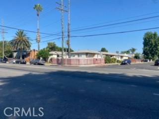 Van Nuys, CA 91405,6803 Matilija AVE