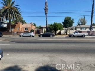 Van Nuys, CA 91405,6803 Matilija AVE