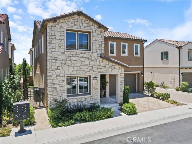 Porter Ranch, CA 91326,20808 Bur Oak