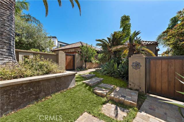 Dana Point, CA 92629,25092 Alicia DR