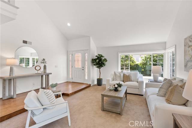 Laguna Hills, CA 92653,25502 La Mirada ST