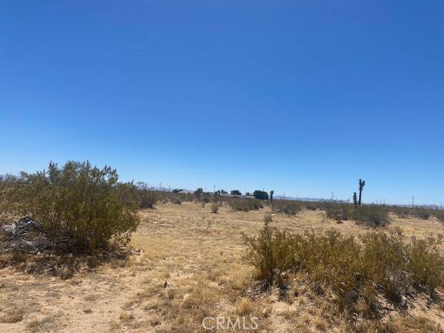 Adelanto, CA 92301,7 Aztec LN