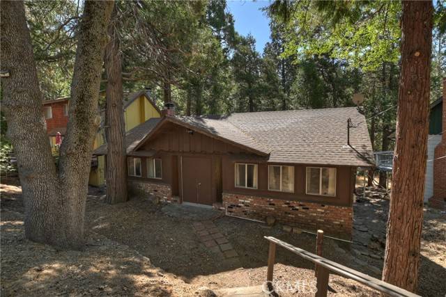 Crestline, CA 92325,920 Berne DR