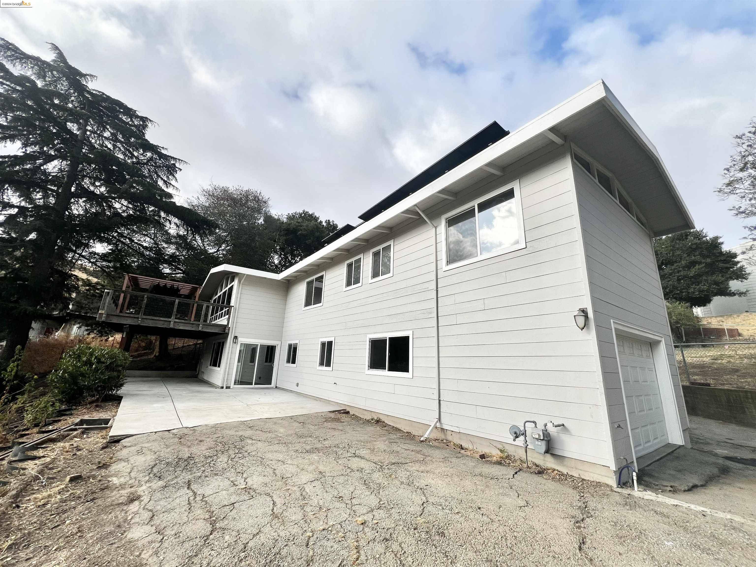 Crockett, CA 94525,58 Pomona St