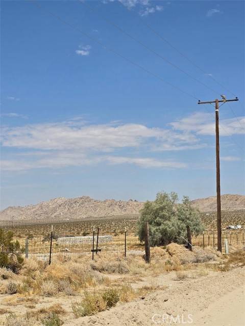 Lucerne Valley, CA 92356,10252 Santa Fe RD