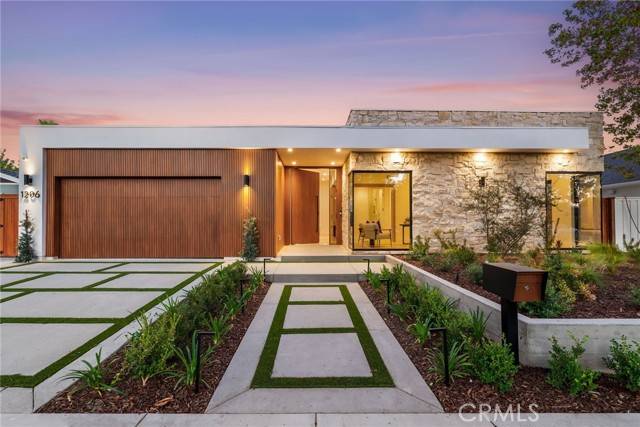 Newport Beach, CA 92660,1206 Pembroke LN