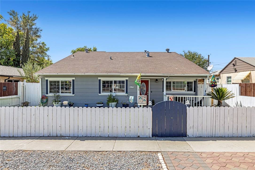 Coalinga, CA 93210,217 Grant ST