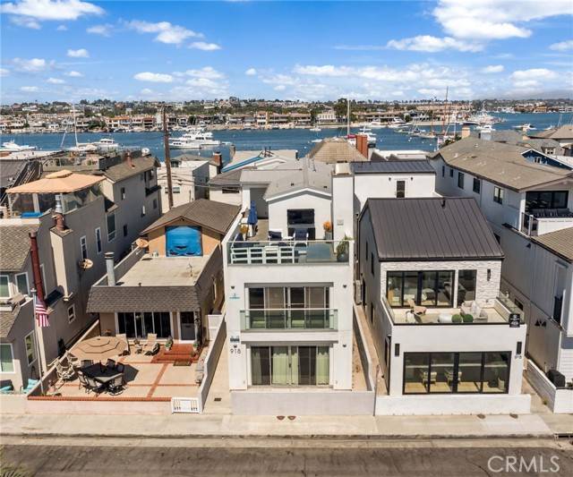 Newport Beach, CA 92661,918 W Balboa BLD B