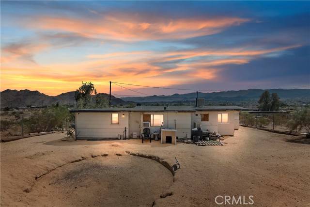 Joshua Tree, CA 92252,61978 Aster PL