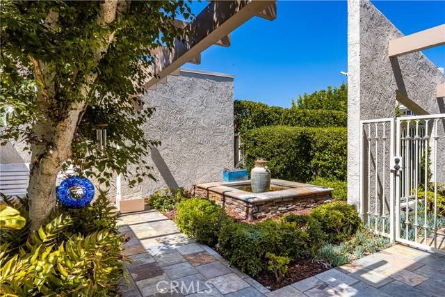 Corona Del Mar, CA 92625,3 Mainsail DR