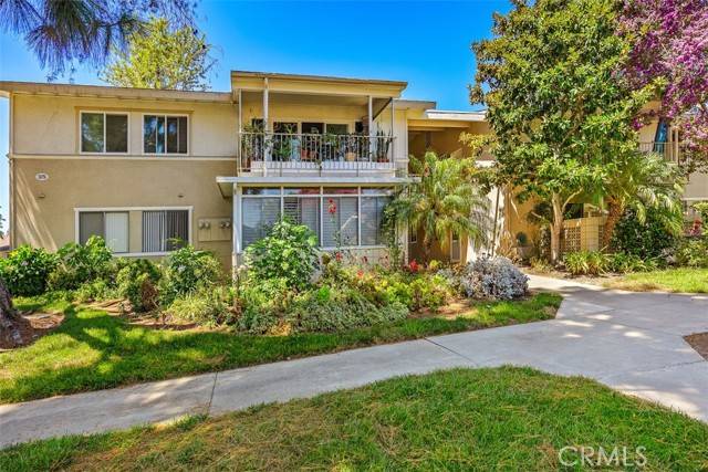 Laguna Woods, CA 92637,375 Avenida Castilla B