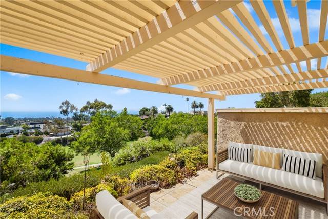 San Clemente, CA 92672,737 Calle Bahia