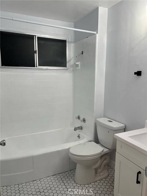 Hemet, CA 92543,424 W Mayberry AVE