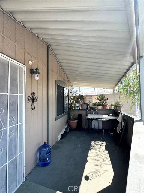 Canyon Country, CA 91351,18540 Soledad Canyon RD 69