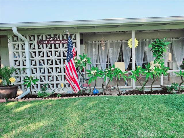 Seal Beach, CA 90740,13180 NASSAU DR 210D
