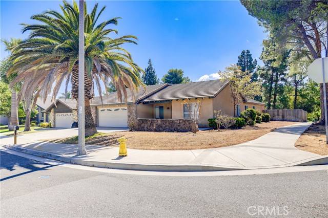 Corona, CA 92882,2493 Emerson DR