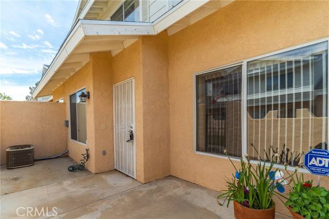 Palmdale, CA 93551,39227 10th ST H