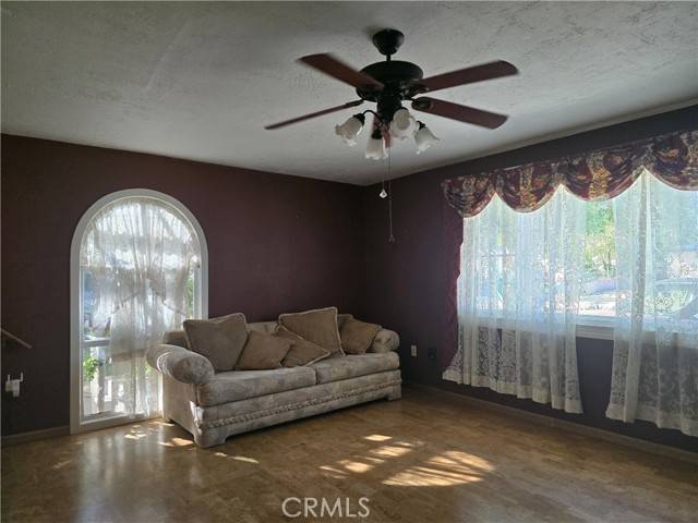 Palmdale, CA 93550,402 E R5 AVE